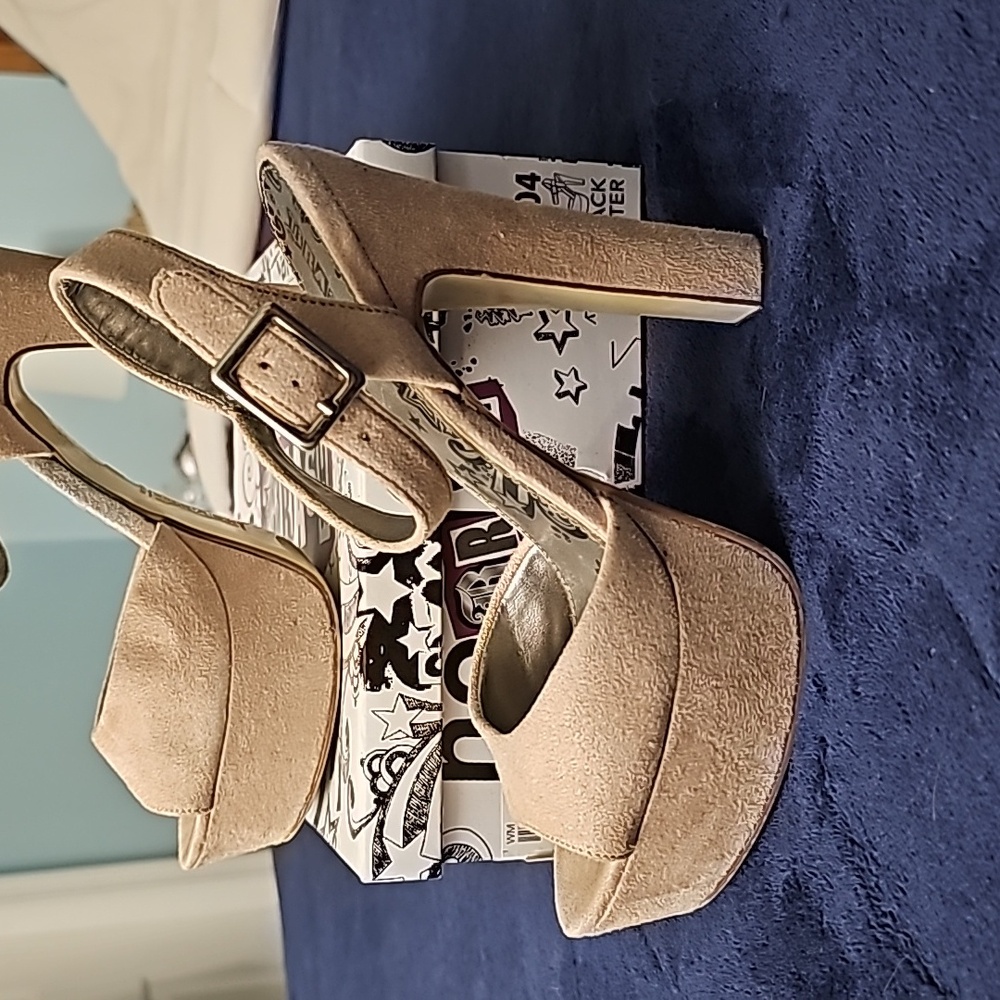 Women's sandals